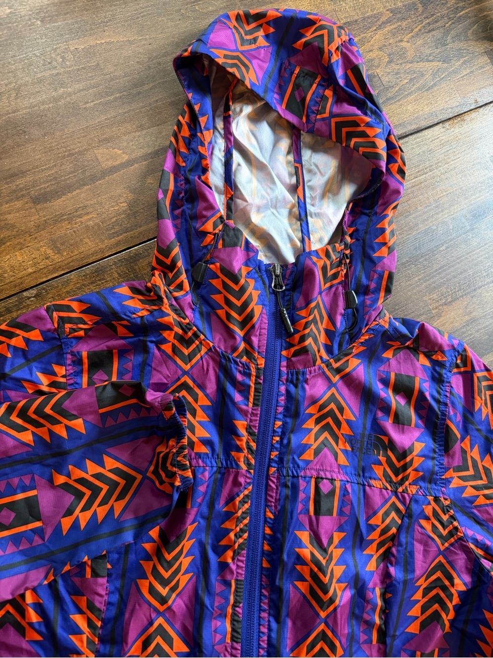 The North Face Windbreaker Jacket Womens S Aztec AOP Hooded Logo Windwall Zip